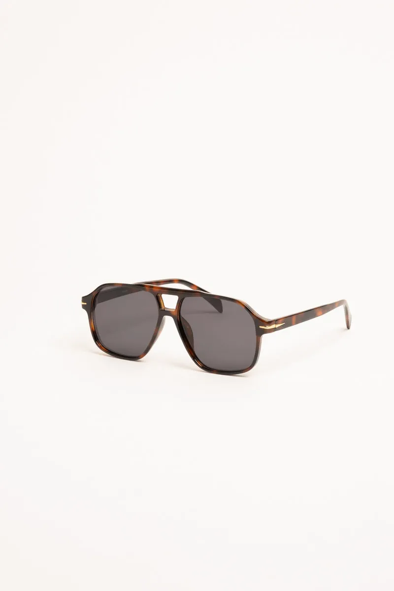 Occhiale da sole stile aviatore effetto tartarugato marrone