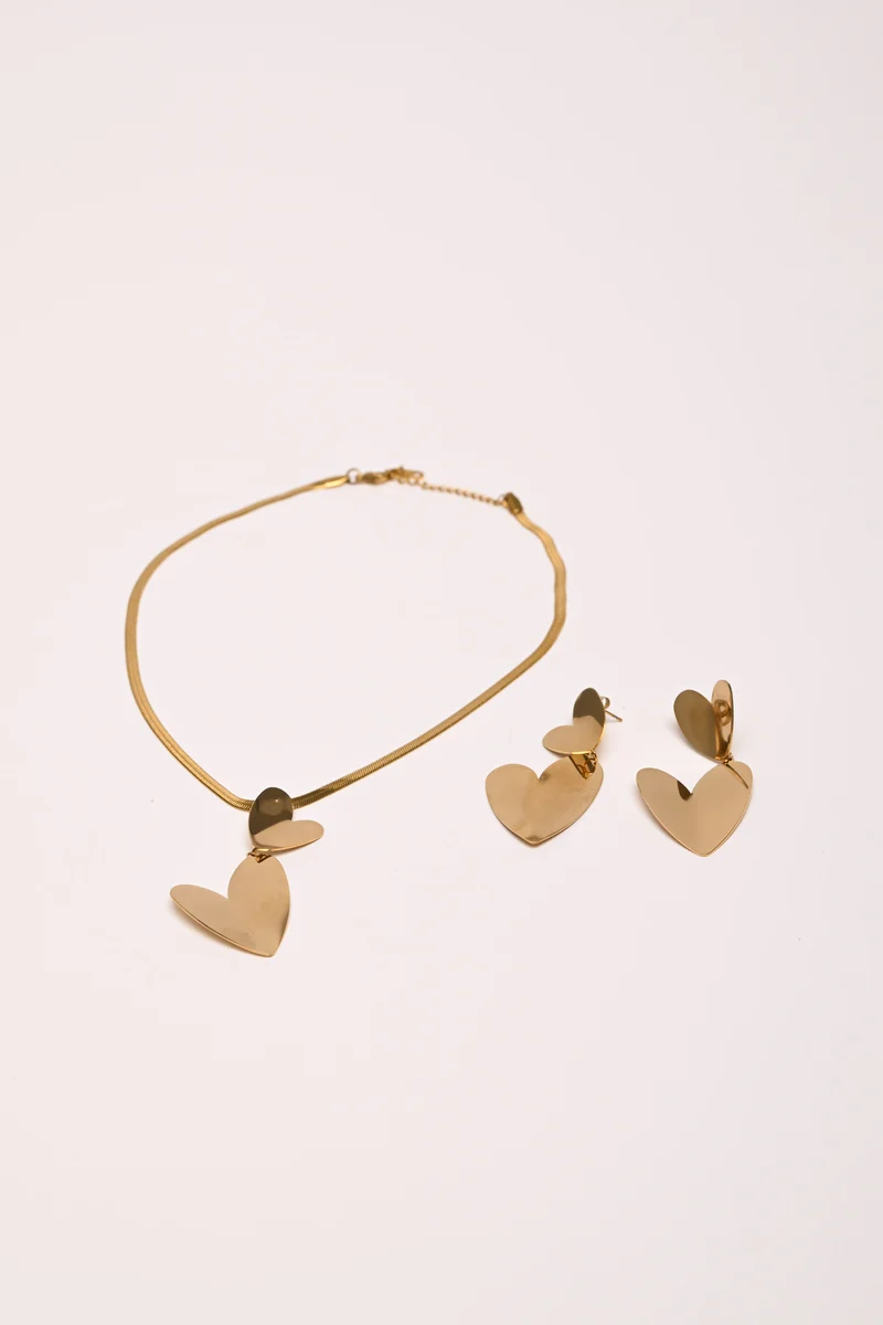 Set collana e orecchini con cuori oro