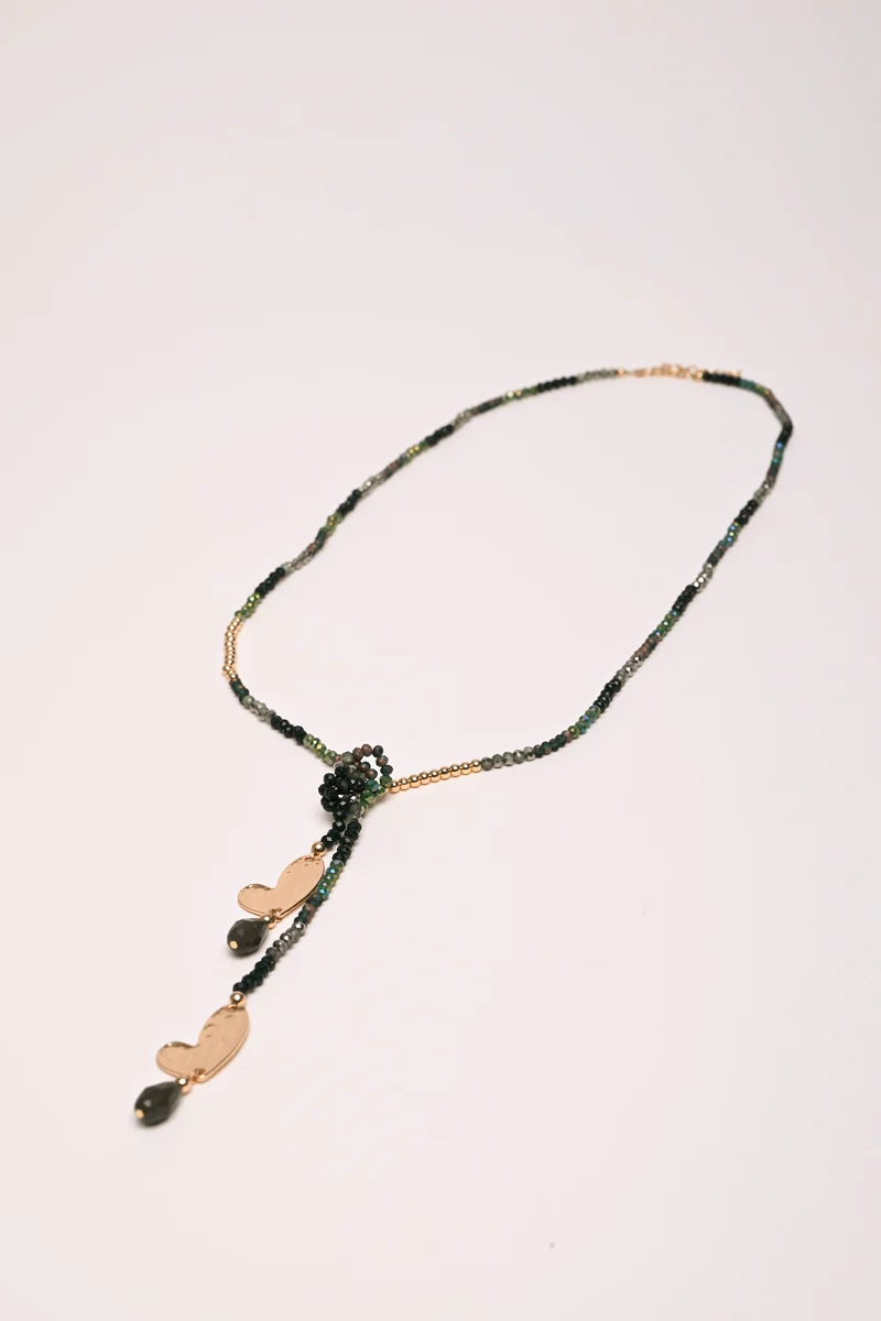 Collana lunga con perline cuori