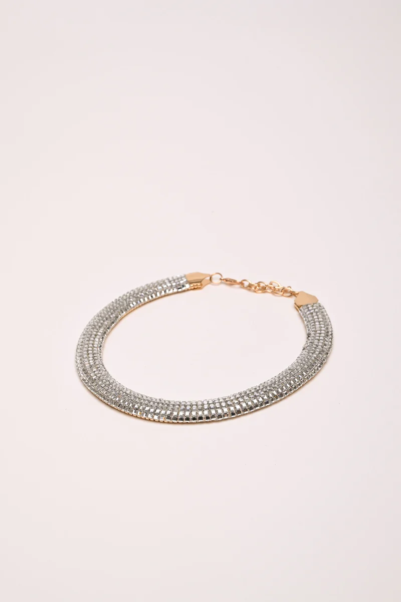 Collana rigida con strass