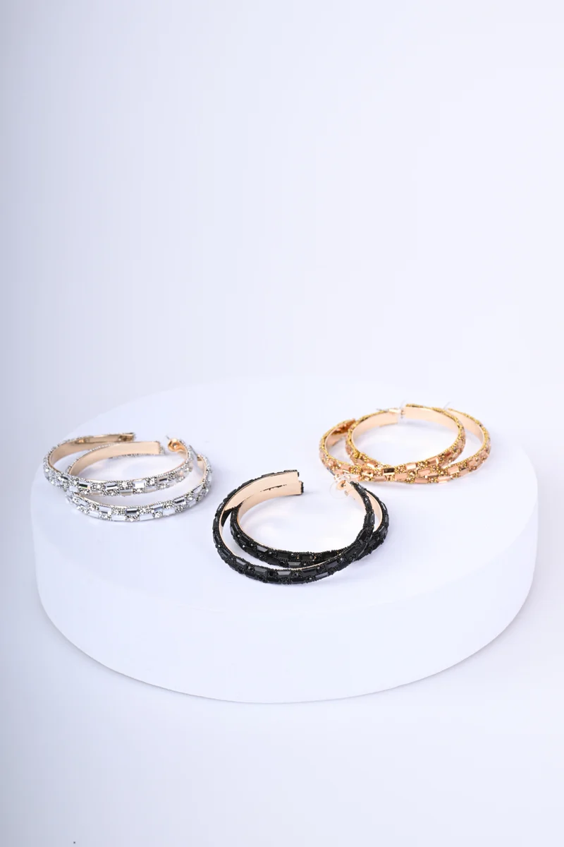 Set di tre orecchini a cerchio