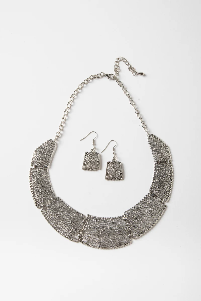 Set collana + orecchini stile etnico