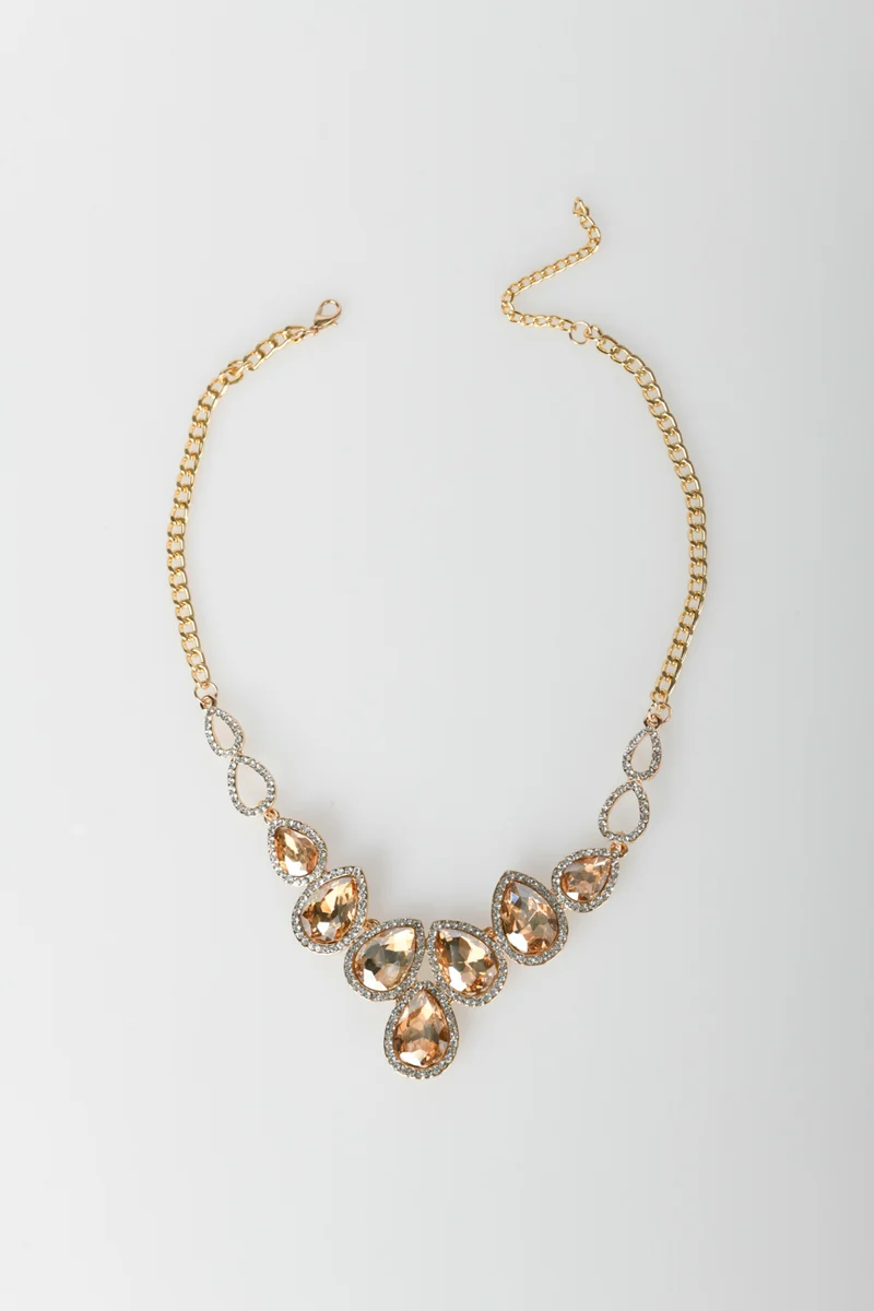 Collana con pietre a goccia