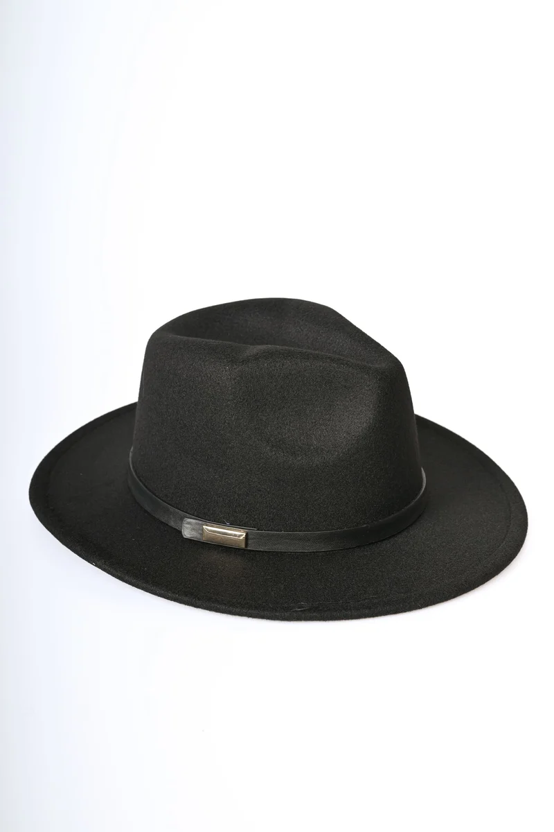 Cappello fedora con cinturino in similpelle
