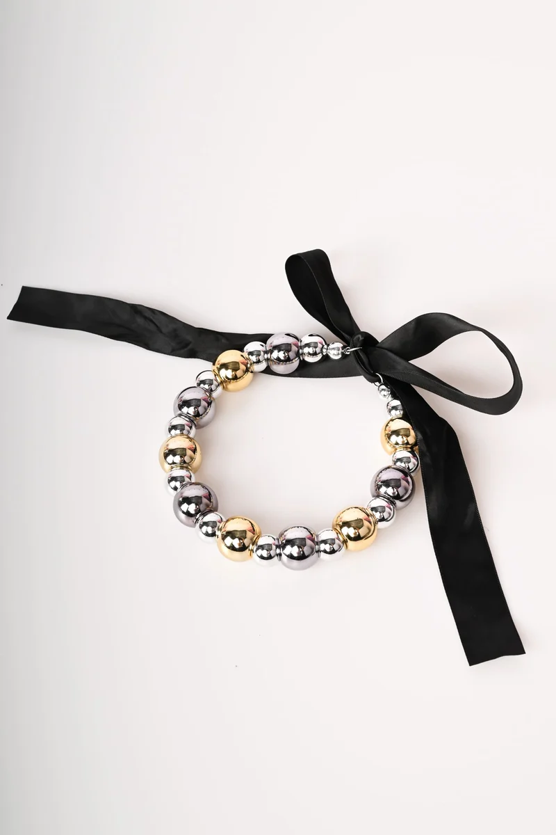 Chocker con sfere e nastrino