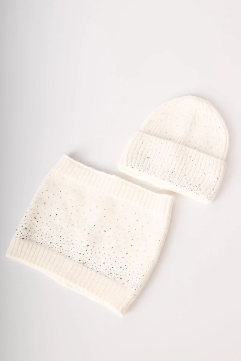 Set berretto e collo con strass