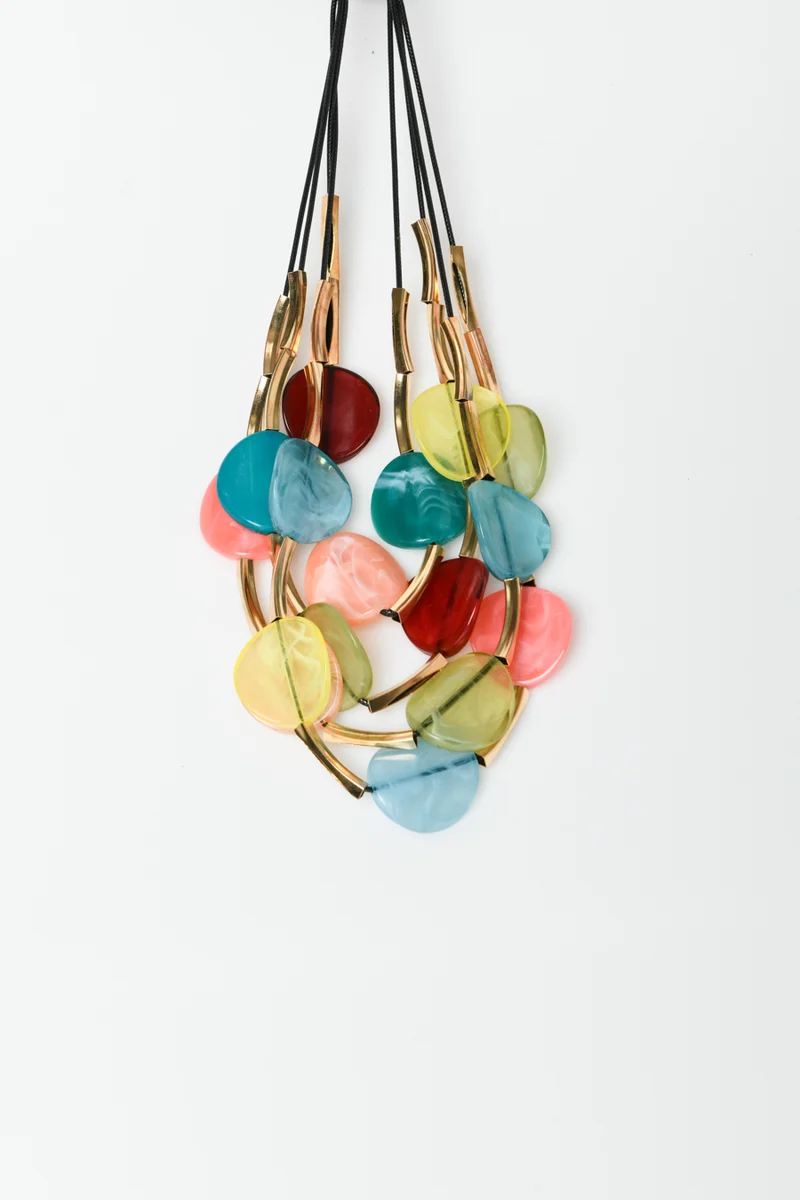 Collana multifili con pendenti