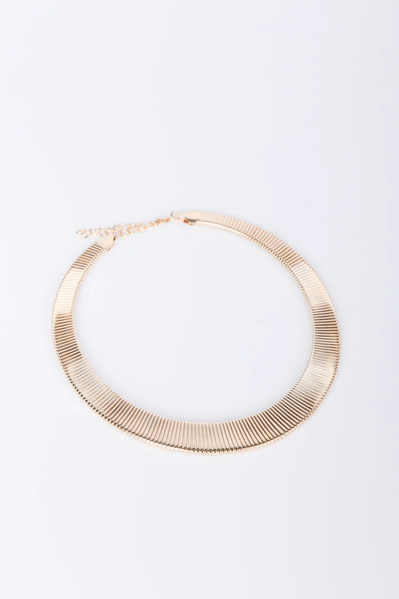 Collana rigida zigrinata